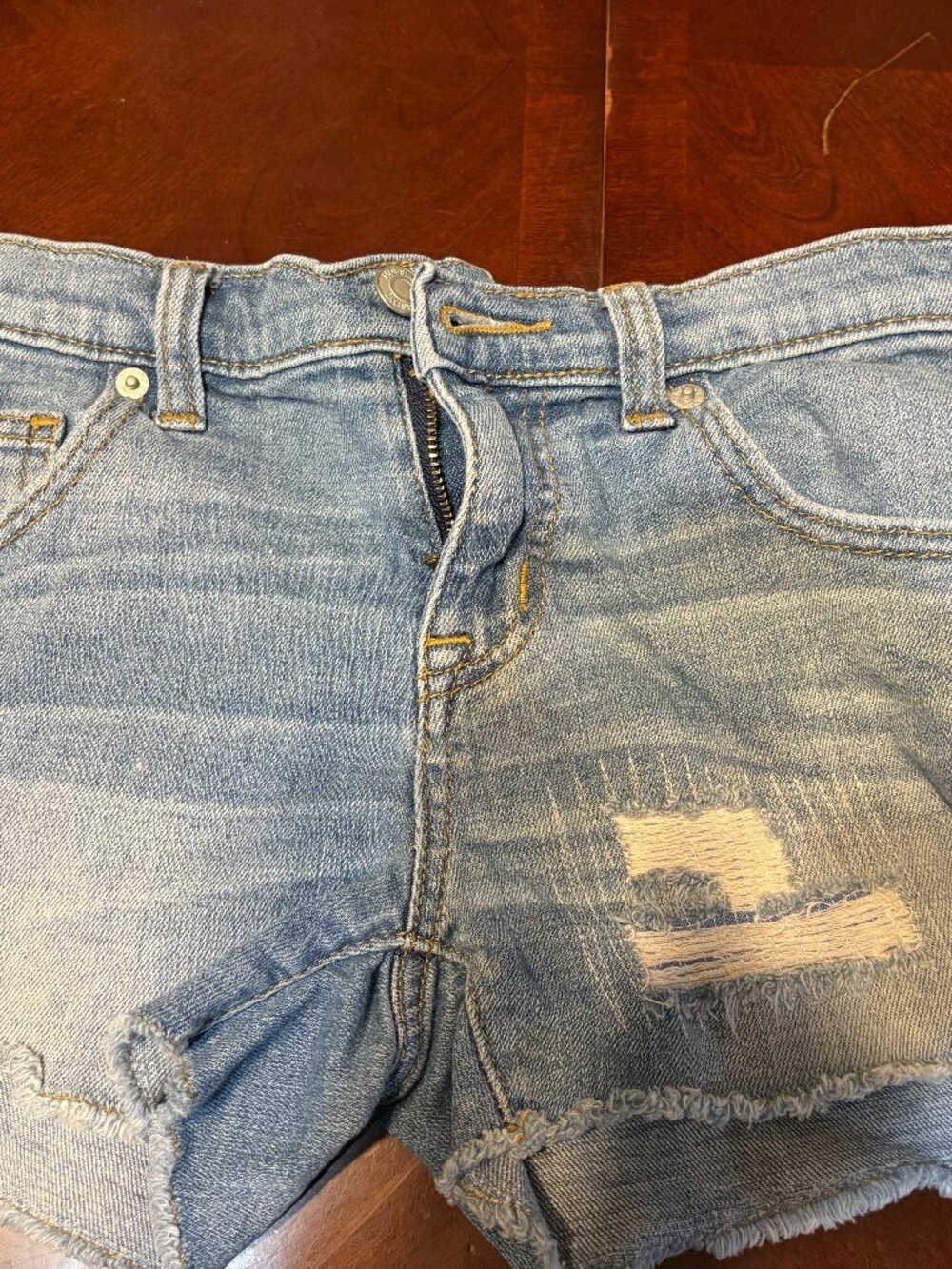VTG Mossimo Boyfriend Short Jean Shorts - Women’s 00/24 Distressed Raw Hem
